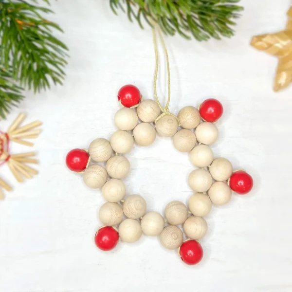 Kit créatif Pendentif étoile à perles Noël • rouge — Kiki-Ena Matériel de bricolage Bois naturel