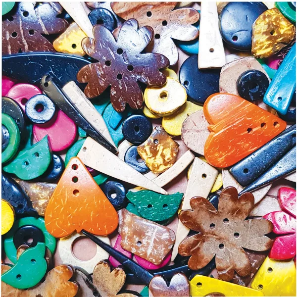 Formes en coquille de coco colorées, 250 g — Jeu éducatif Eduplay pour la crèche