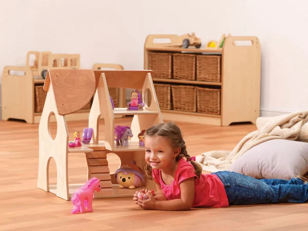 Maison pour enfants de moins de 2 ans — Millhouse Lernspielzeug Schule