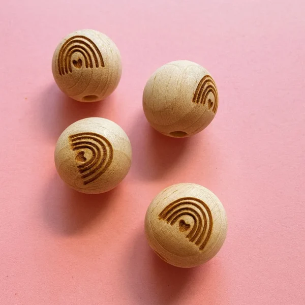 Perle en Bois Gravée Arc-en-ciel 15 mm — Kiki-Ena Matériel de Loisirs Créatifs Bois Naturel