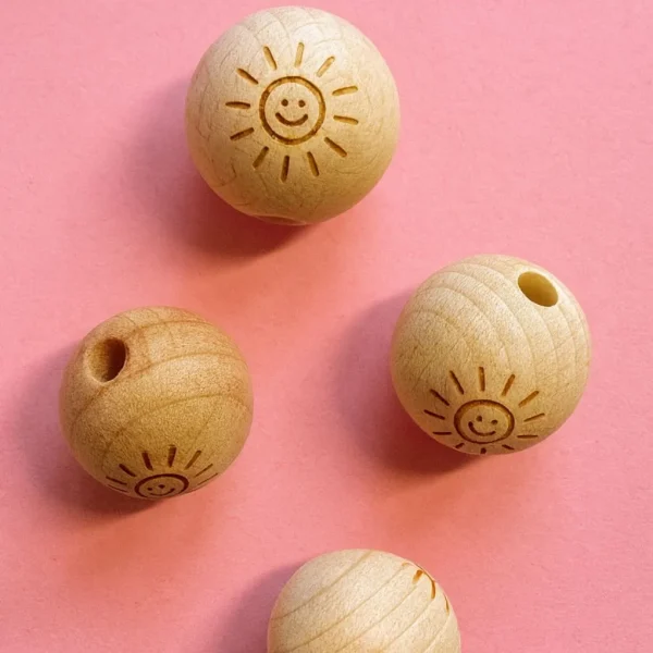 Perle en Bois Gravée Soleil 20 mm — Kiki-Ena Matériel de Loisirs Créatifs Bois Naturel