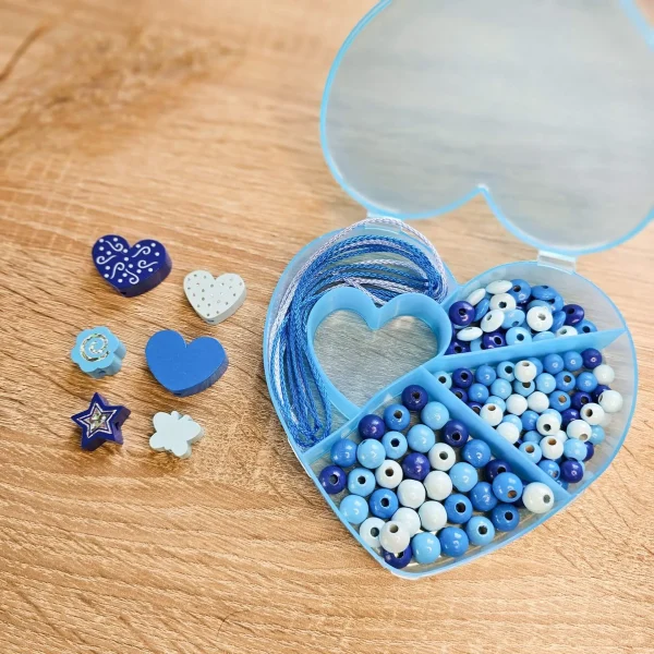 Assortiment de perles en bois Boîte Cœur « bleu » — Matériel créatif Kiki-Ena Bois naturel