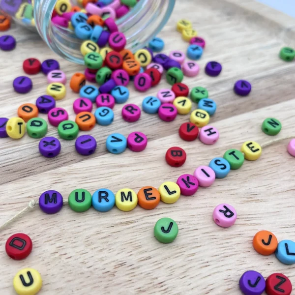 Perles à lettres assorties plastique • Ø7mm • multicolore • 25g — Kiki-Ena Matériel de loisirs créatifs Bois naturel