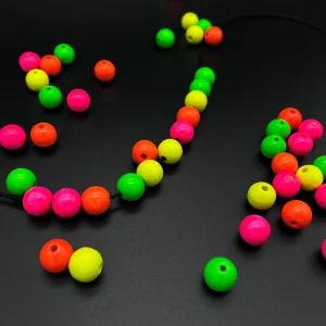 Perles néon 12mm • 25 pièces — Kiki-Ena Matériel de bricolage bois naturel