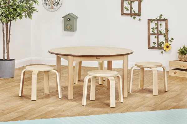 Tabouret en bois empilable H260mm (Pack de 4) — Millhouse Jeu Éducatif École