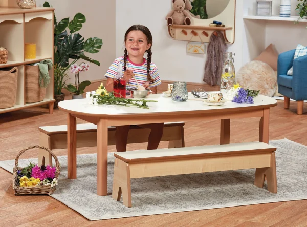 Table de jeu de rôle avec 2 bancs — Millhouse Jouet d'apprentissage École