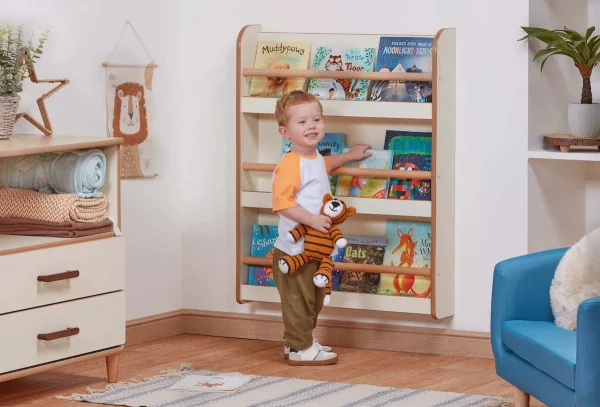 Bibliothèque murale pour crèche & maternelle — Millhouse jouet éducatif école